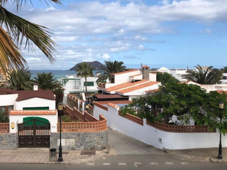 Duplex Independiente En Grandes Playas Corralejo Exterior photo